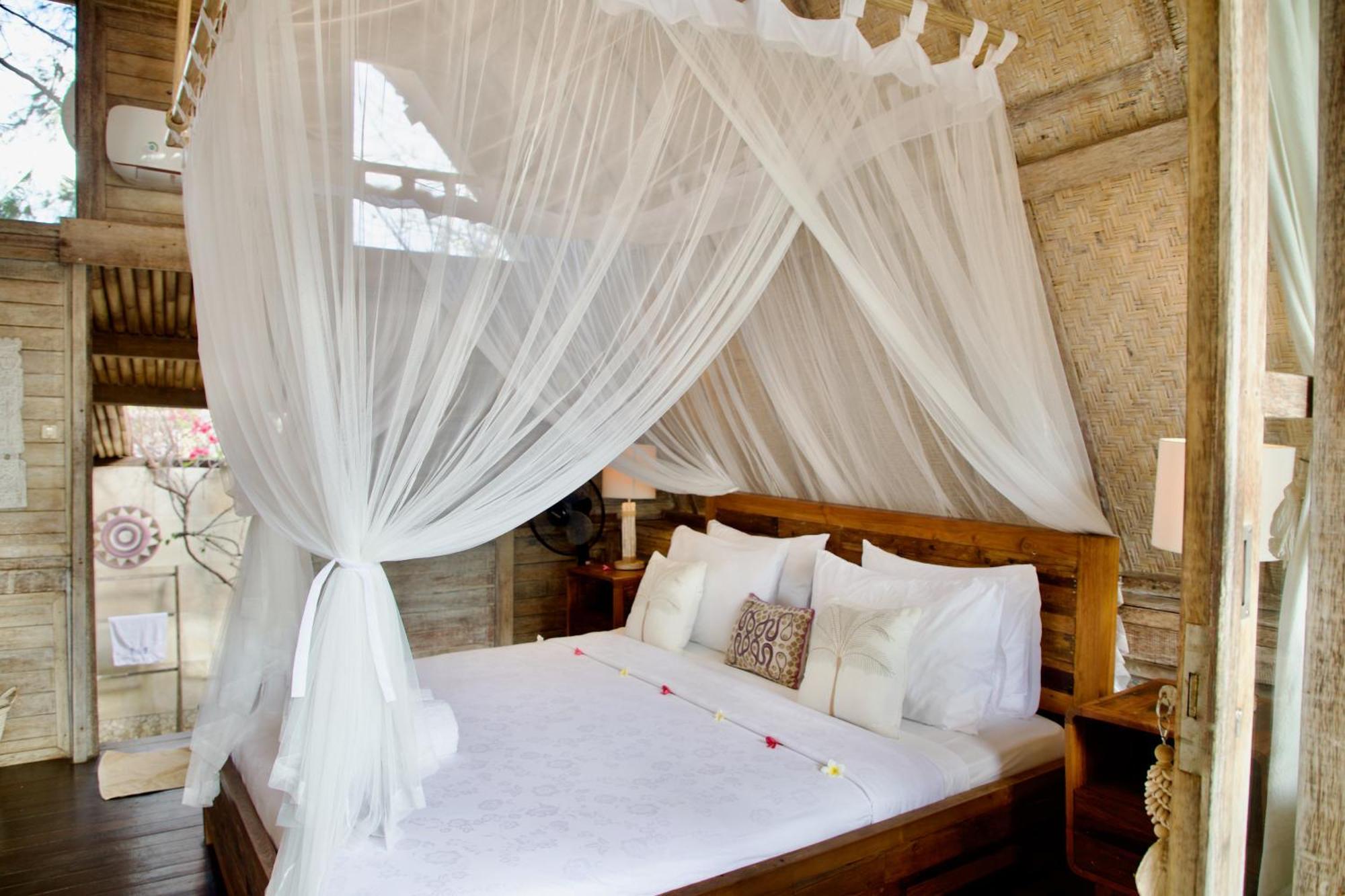 Villa Sunset Beach Τζίλι Τραγουανγκάν Εξωτερικό φωτογραφία