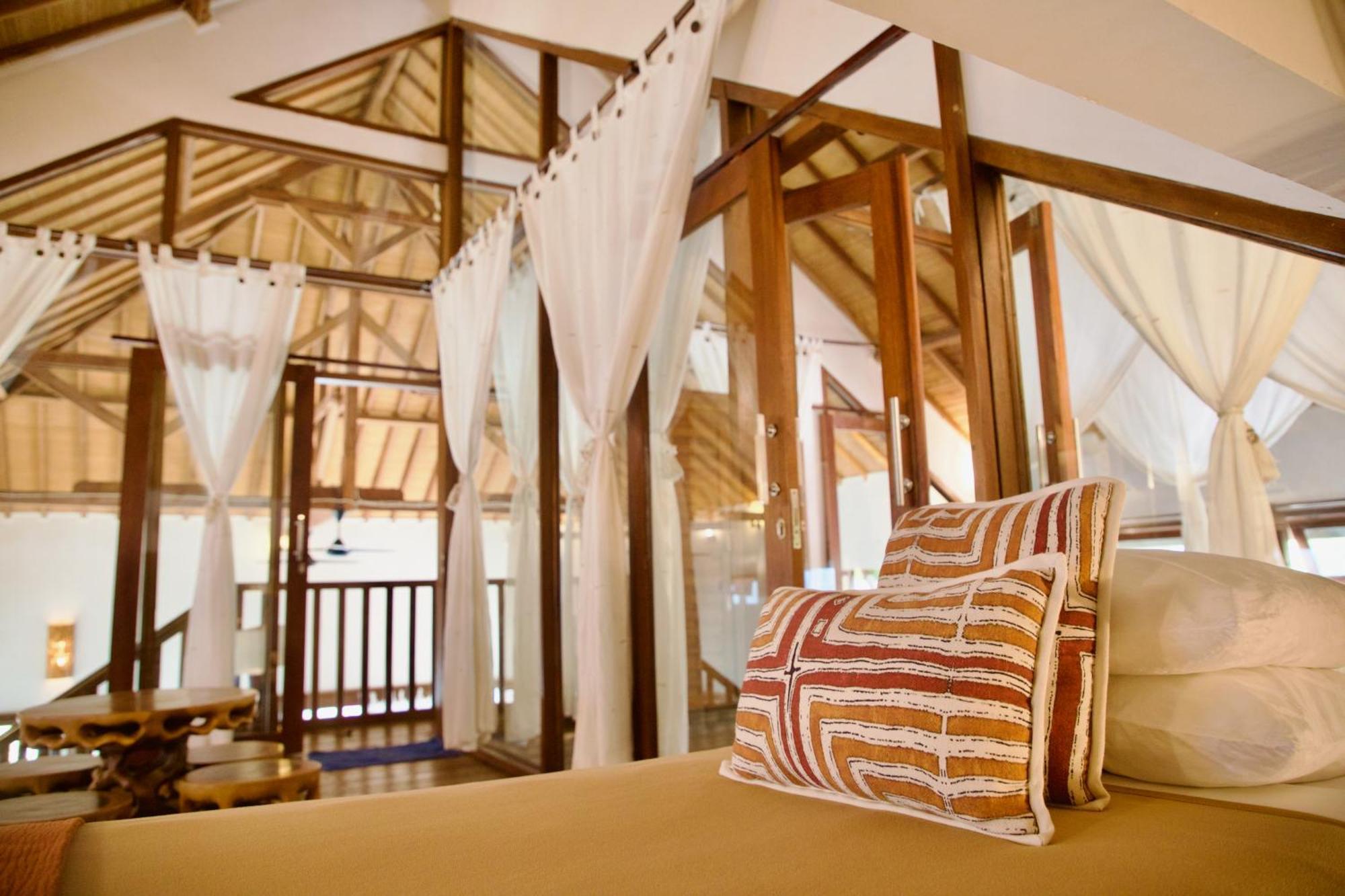 Villa Sunset Beach Τζίλι Τραγουανγκάν Εξωτερικό φωτογραφία