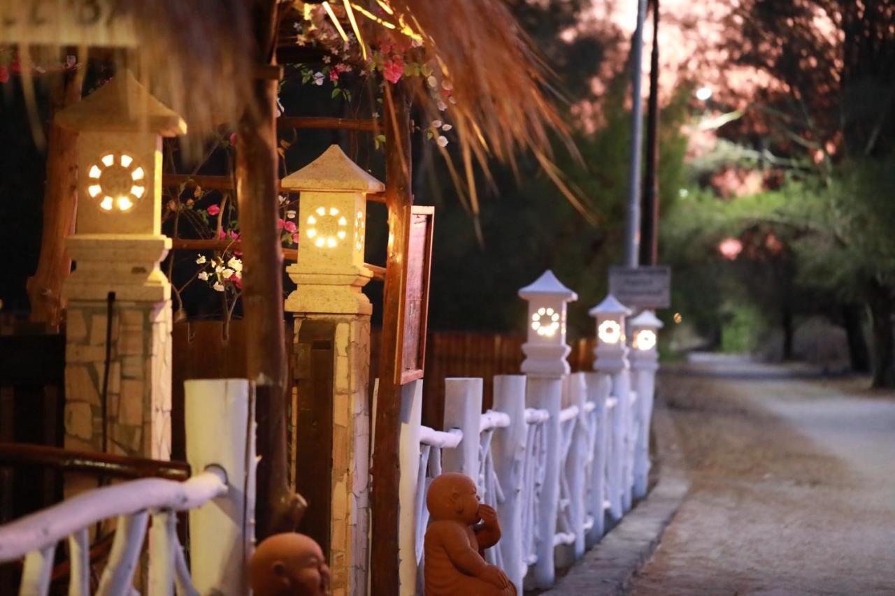 Villa Sunset Beach Τζίλι Τραγουανγκάν Εξωτερικό φωτογραφία
